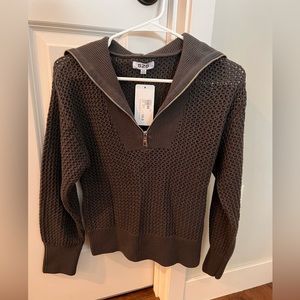 Evereve 525 Charcoal color half zip sweater